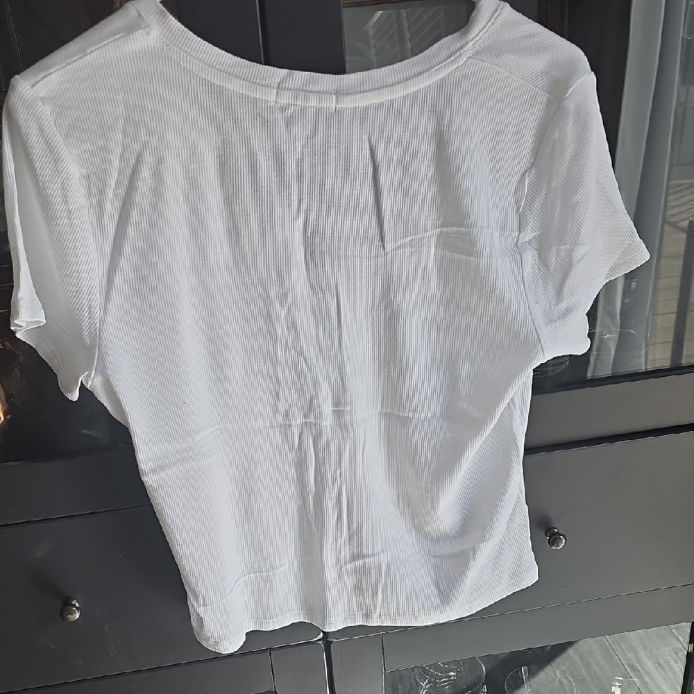 Beyond Yoga White Ribbed V-Neck Short Sleeve Tee - Picture 2 of 3